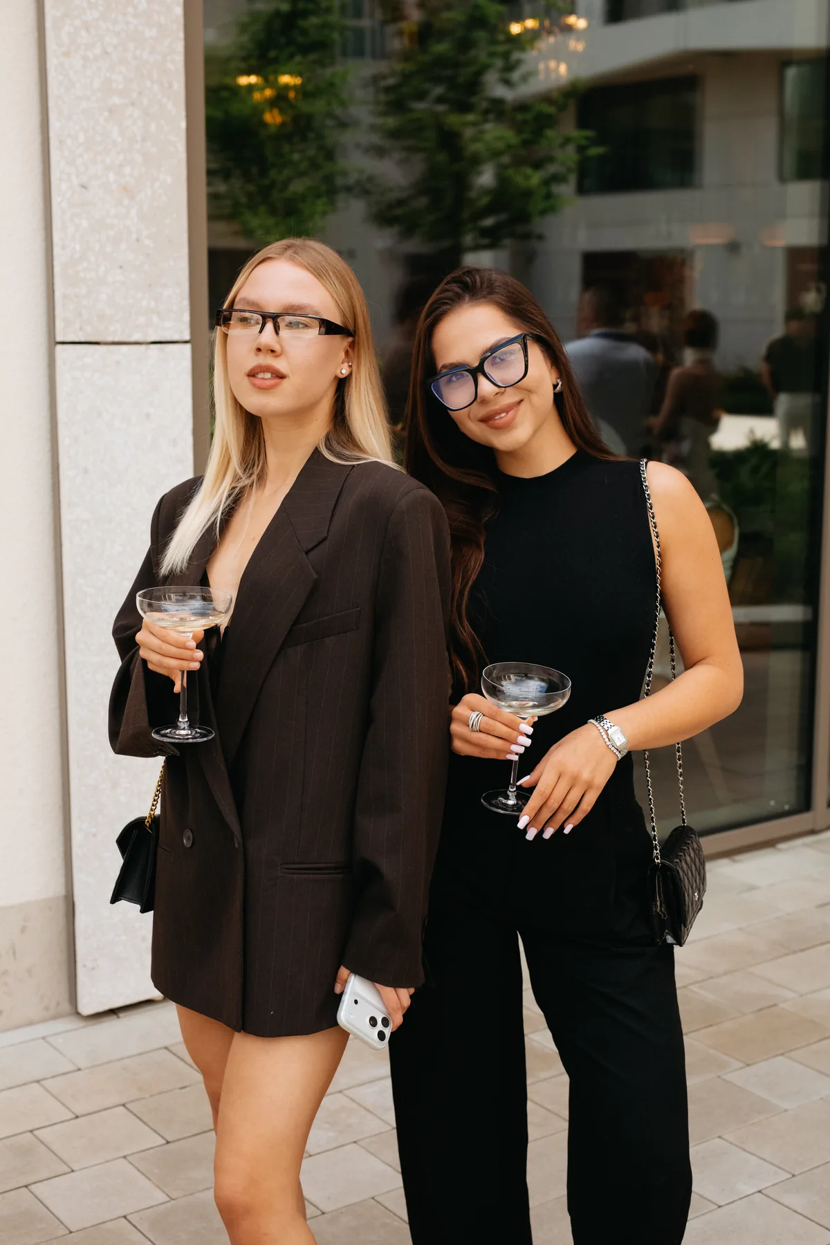 CouCou — guests
